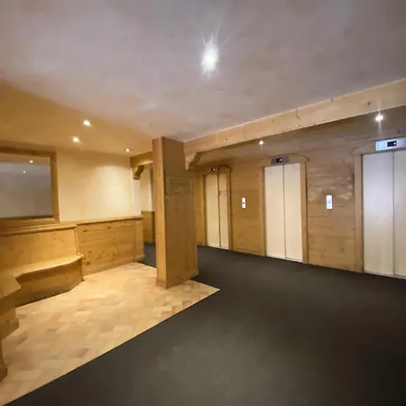 Roche Blanche - Location: Pour 5 Personnes Dans Le Centre Mae-9034